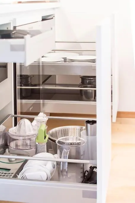 Schoenes Terrassen-Appartement Schondorf am Ammersee Apartment